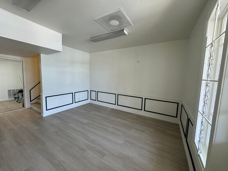 More Photos Of 3606 Marvin D Love Fwy, Dallas Medical For Lease