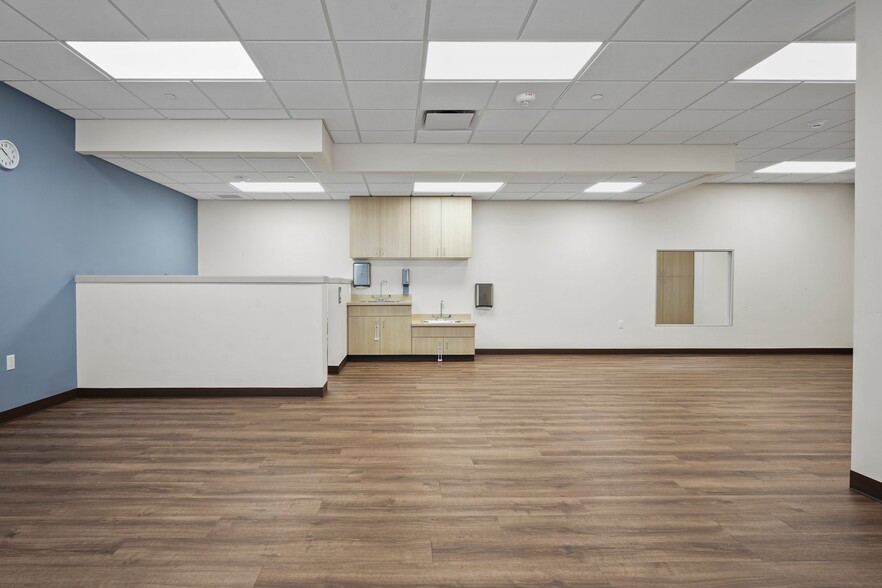 More Photos Of 7610 Mineral Point Rd, Madison Daycare Center For Lease