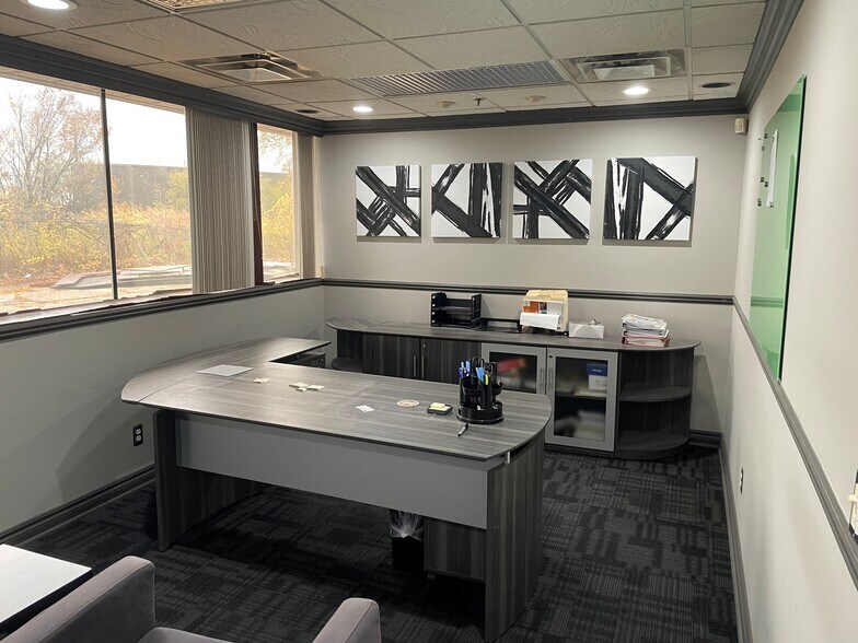 More Photos Of 16600 E 13 Mile Rd, Roseville Warehouse For Sale