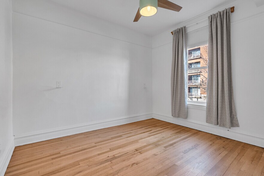 More Photos Of 3307 W Irving Park Rd, Chicago Office Residential For Sale