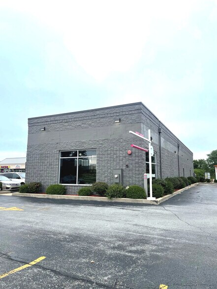 More Photos Of 9500-9502 179th St, Tinley Park Freestanding For Lease