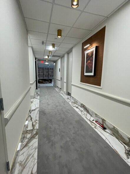 More Photos Of 101 Grovers Mill Rd, Lawrenceville Office For Lease