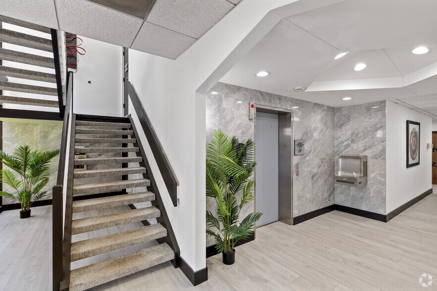 More Photos Of 4360 Northlake Blvd, Palm Beach Gardens Medical For Lease