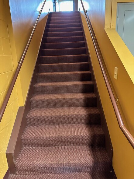 More Photos Of 81 Western Industrial Dr, Cranston Warehouse For Sale