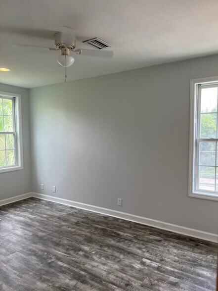 More Photos Of 172-184 Follins Ln, Saint Simons Island Office For Lease