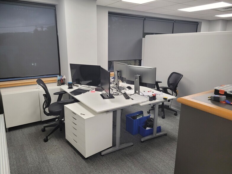 More Photos Of 1466 Main St, Waltham Office For Sale