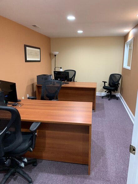 More Photos Of 3554 Hulmeville Rd, Bensalem Office For Sale