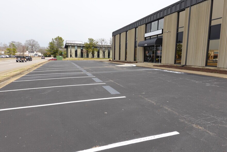 More Photos Of 4190 S Plaza Trl, Virginia Beach Office For Lease