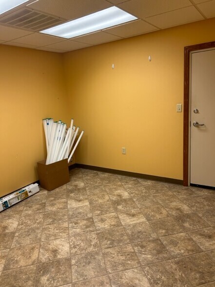 More Photos Of 316 Knox Rd, Knoxville Medical For Lease