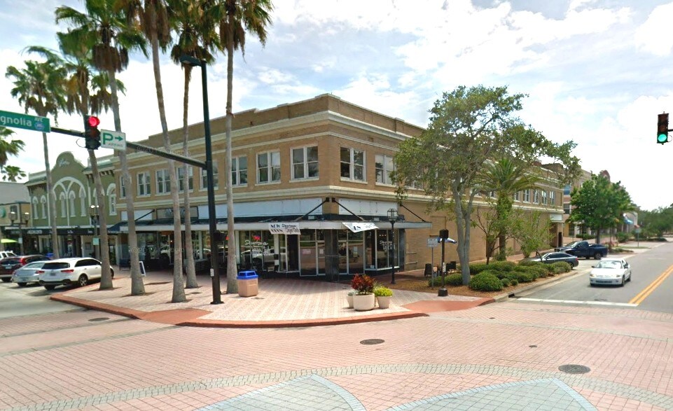 More Photos Of 200-206 S Beach St, Daytona Beach Storefront Retail Office For Sale