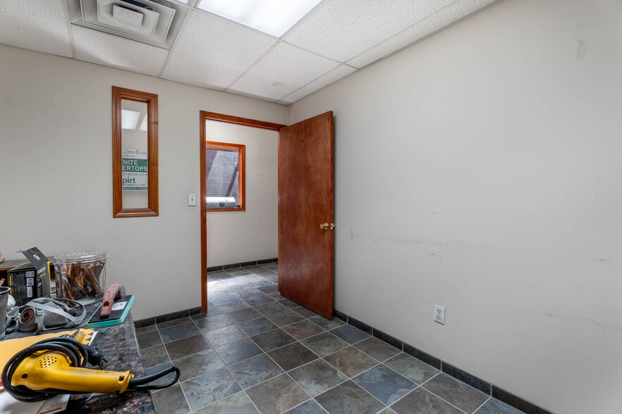 More Photos Of 1085 E Delavan Ave, Buffalo Warehouse For Sale