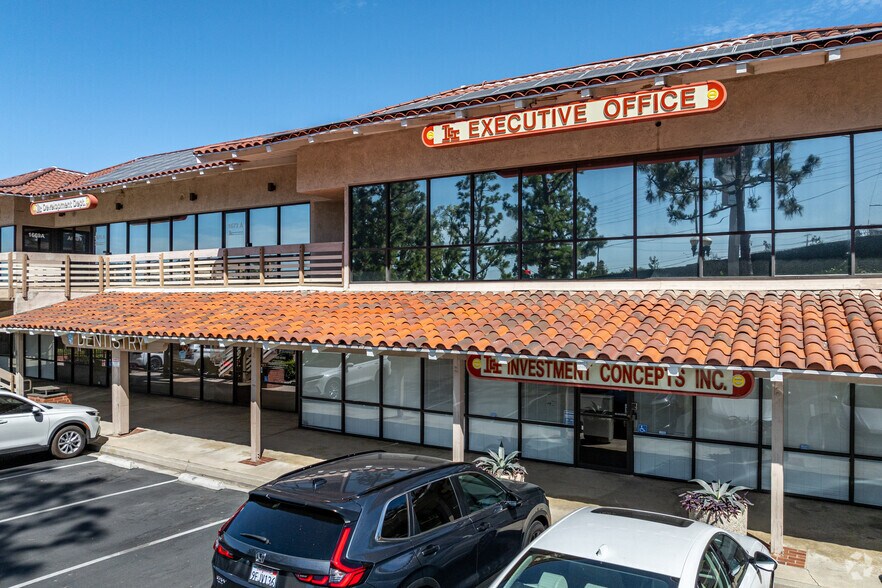 More Photos Of 1633-1685 E Lincoln Ave, Orange Unknown For Lease