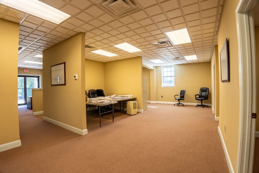 More Photos Of 403 S Pleasant Hill Rd, Warner Robins Office For Sale