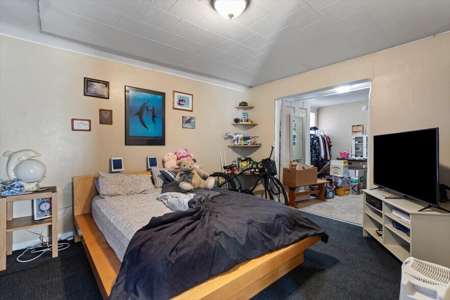 More Photos Of 116 W Jessie St, Rushford Storefront Retail Residential For Sale