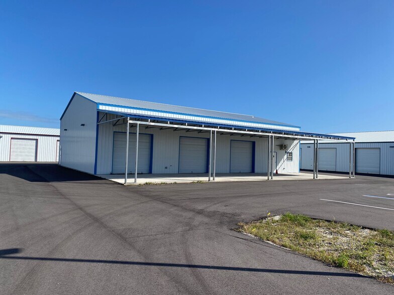 More Photos Of 2720 Kirby Cir NE, Palm Bay Light Distribution For Sale