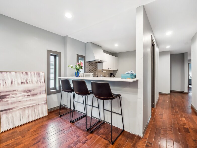 More Photos Of 1725 N High St, Denver Apartments For Sale