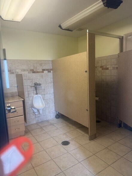 More Photos Of 5700 Georgia Ave, West Palm Beach Manufacturing For Lease