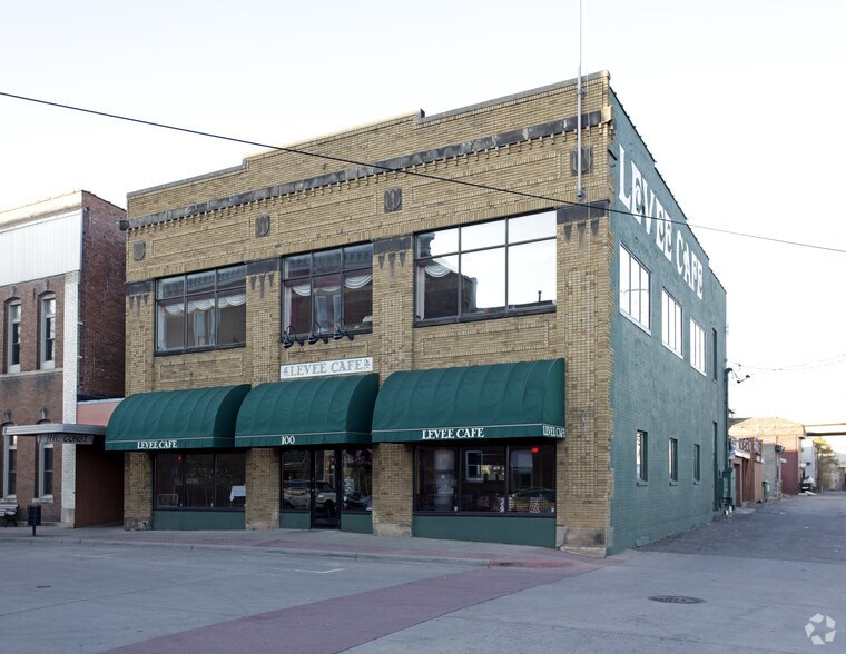 More Photos Of 100 Sibley St, Hastings Restaurant For Lease