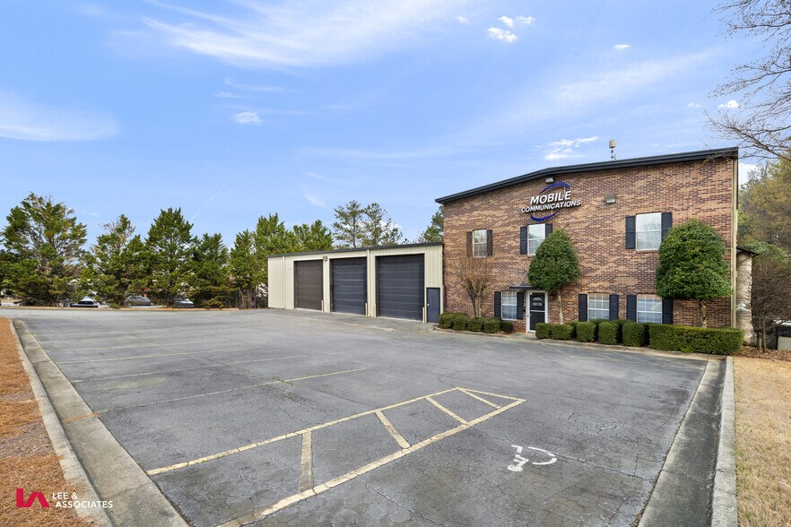 More Photos Of 885 Cripple Creek Dr, Lawrenceville Warehouse For Lease