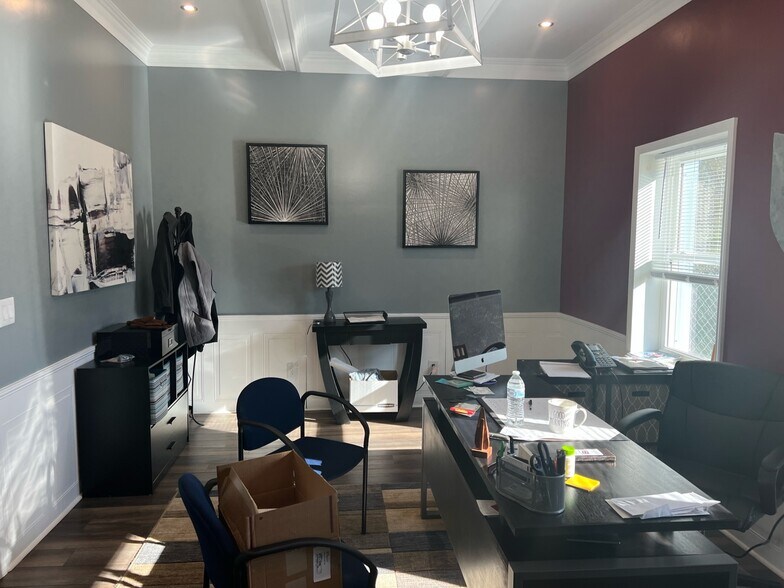 More Photos Of 16038 Seneca Trl N, Maxwelton Office For Sale