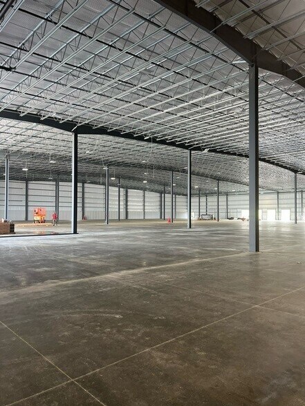 More Photos Of 11734 Industrial Park Dr, Elberfeld Warehouse For Lease