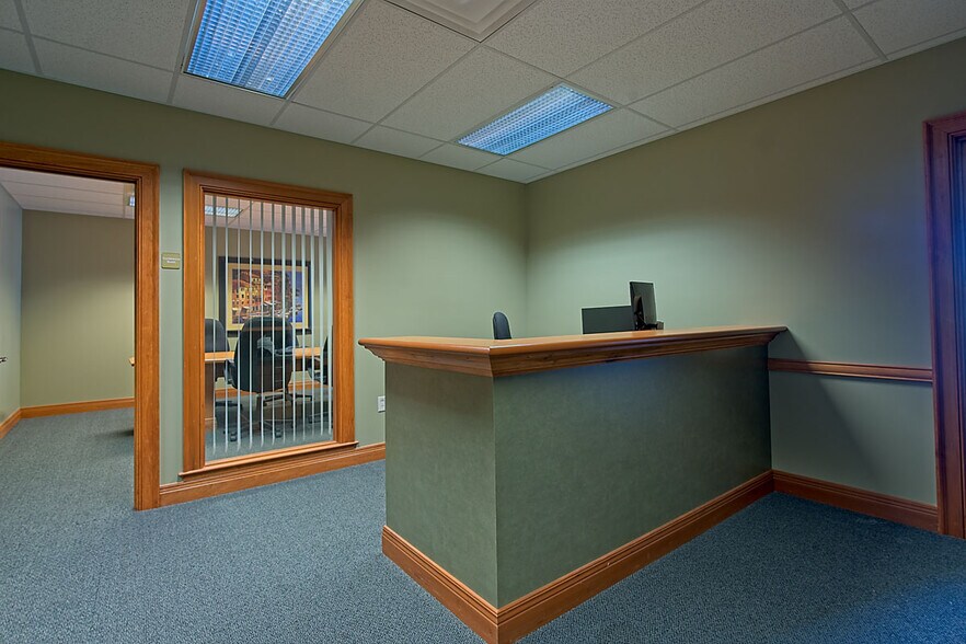 More Photos Of 10-24 Remick Blvd, Springboro Medical For Sale