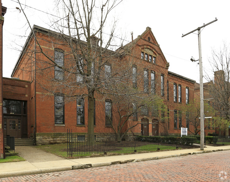 Primary Photo Of 1320 Sumner Ct, Cleveland Office For Lease