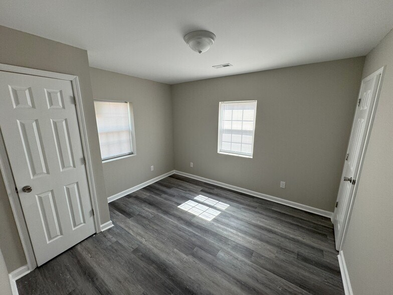 More Photos Of 4902 Schmidt St, Fayetteville Apartments For Sale