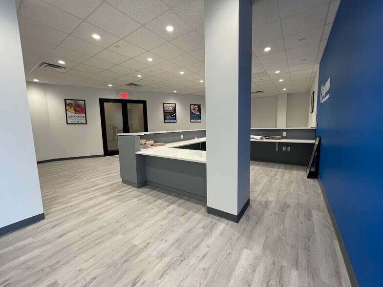 More Photos Of 251-73 Jericho Tpke, Bellerose Office For Sale