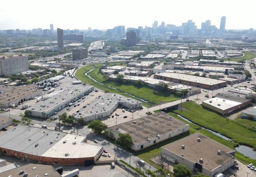 More Photos Of 1233 Medical District Dr, Dallas Warehouse For Sale