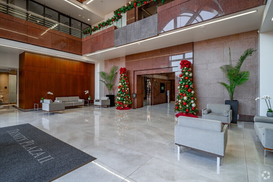 More Photos Of 745 E Mulberry Ave, San Antonio Office For Lease