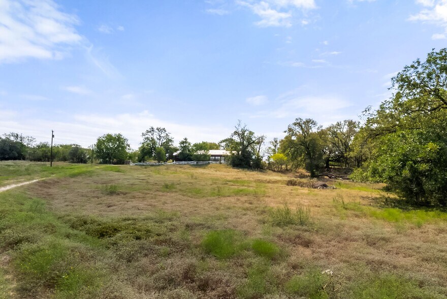 More Photos Of 1272 Old Lytton Springs Rd, Lockhart Land For Sale