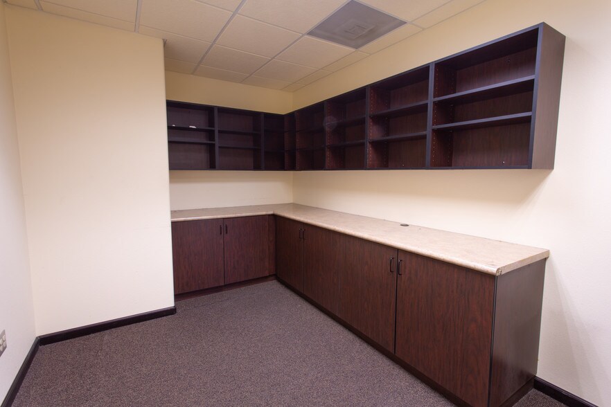 More Photos Of 41911 5th St, Temecula Office For Lease