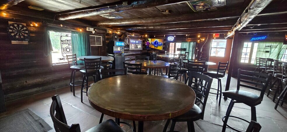 More Photos Of 18 N State Route 89, Chino Valley Bar For Sale
