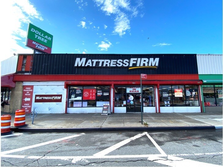 More Photos Of 137-20 Crossbay Blvd, Ozone Park Supermarket For Lease