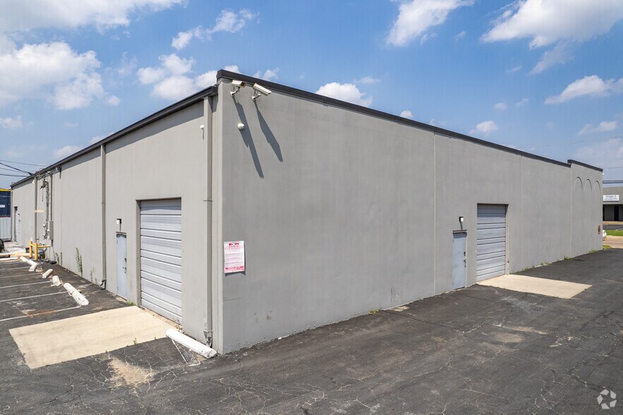 More Photos Of 2630 Northaven Rd, Dallas Unknown For Lease