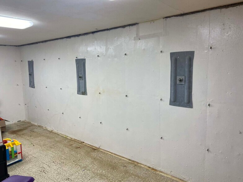 More Photos Of 834 Truman St, Winner Daycare Center For Sale