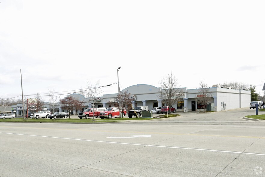 More Photos Of 1111-1153 S Washington Ave, Holland Unknown For Lease