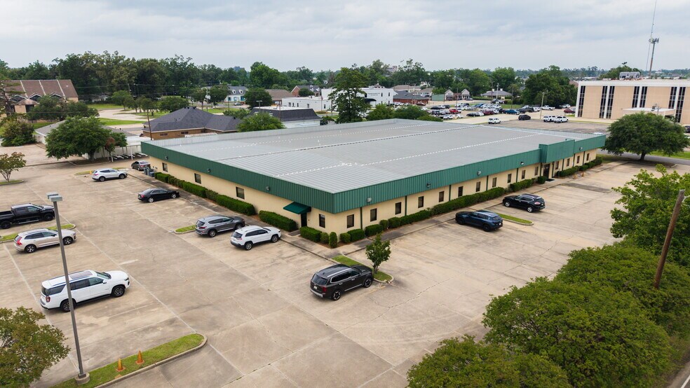More Photos Of 1301 Hudson Ln, Monroe Office For Sale