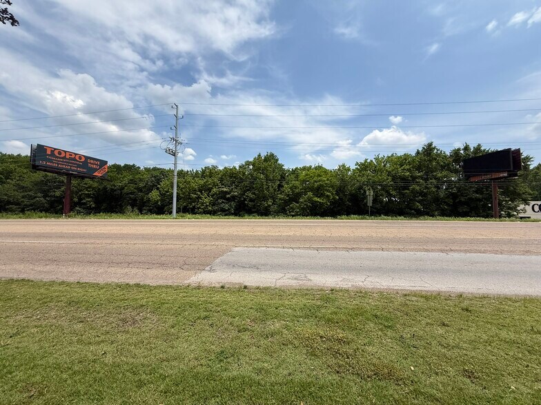 More Photos Of 1556 Riverside dr, Chattanooga Land For Sale