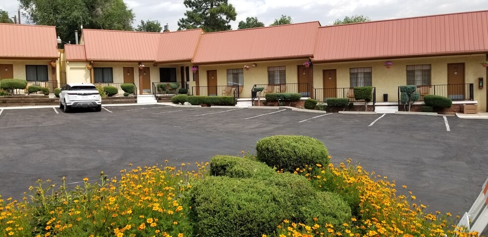 More Photos Of 3518 W Colorado Ave, Colorado Springs Hotel For Sale