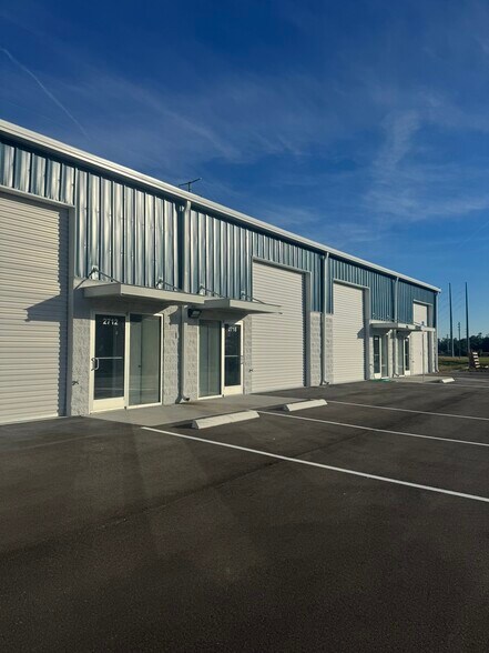 Primary Photo Of 2688 Amera trl, Saint Cloud Flex For Lease