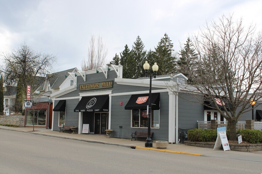 Primary Photo Of 310-340 Water St, Excelsior Freestanding For Lease