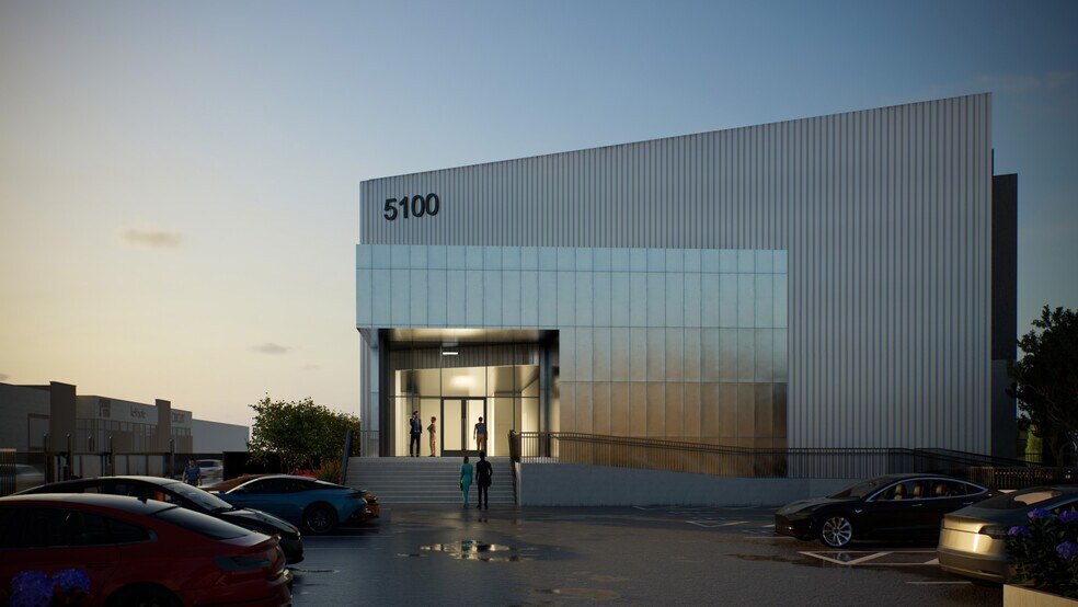 More Photos Of 5100 District Blvd, Vernon Manufacturing For Sale