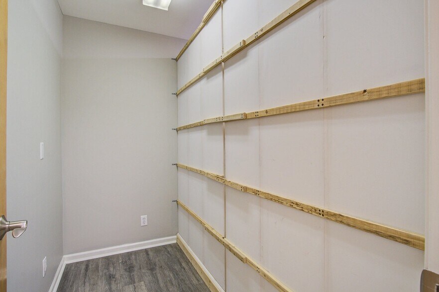 More Photos Of 137 Cedar Dr, Saint Stephen Office For Sale