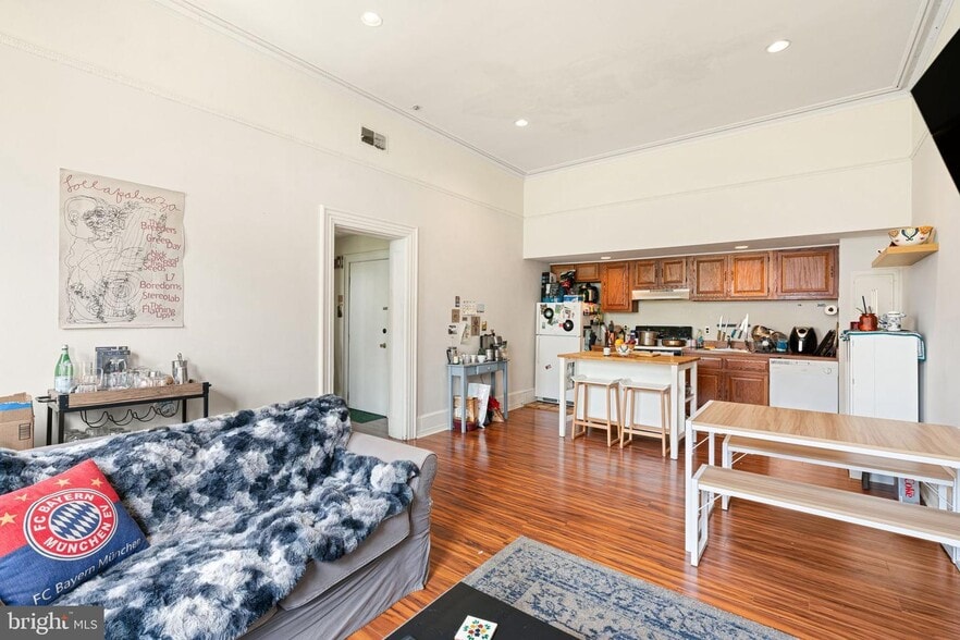 More Photos Of 1531 Green St, Philadelphia Apartments For Sale