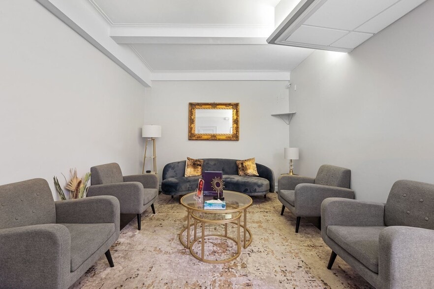 More Photos Of 9 Prospect Park W, Brooklyn Apartments For Sale