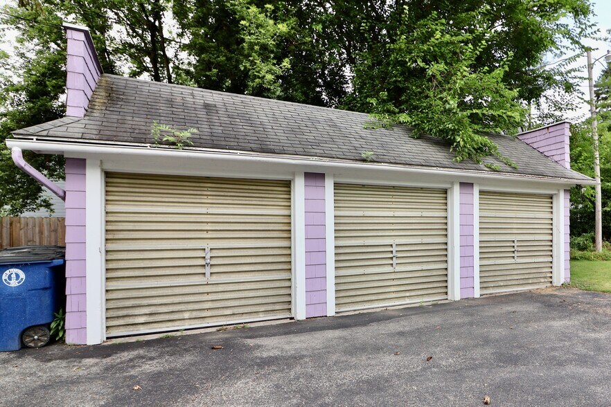 More Photos Of 140 W Front St, Perrysburg Office For Sale