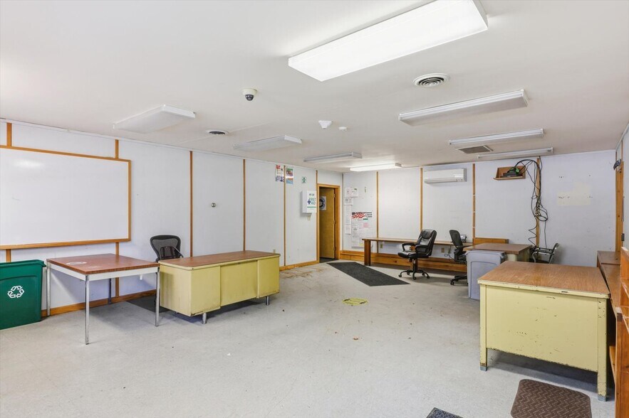 More Photos Of 58 Main st, Charlestown Office For Sale