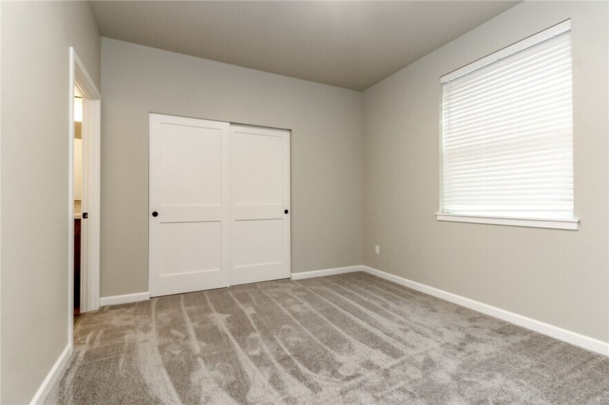 More Photos Of , Tacoma Multifamily For Sale